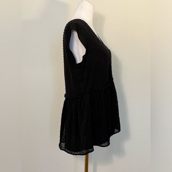 DR2 Embroidered V Neck Cap Sleeve Black Textured Blouse Women's Size Medium - Picture 5 of 8